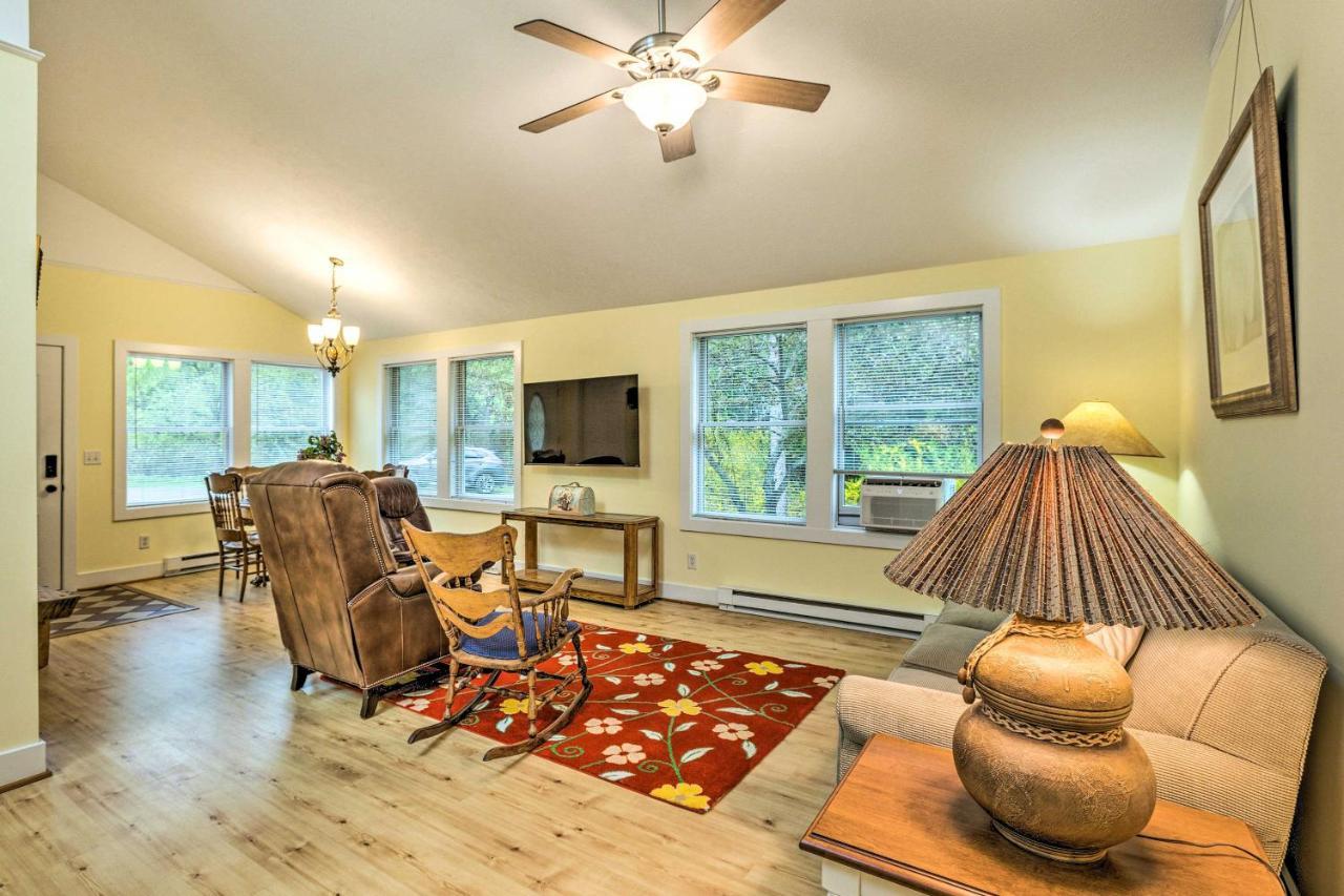 Charming Retreat Near Downtown Frankfort And Beaches ภายนอก รูปภาพ